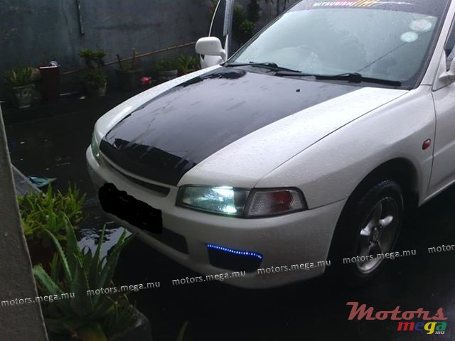 1996' Mitsubishi Lancer photo #2