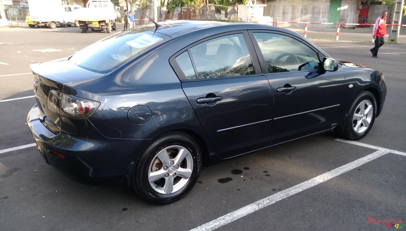 2007' Mazda 3 photo #3