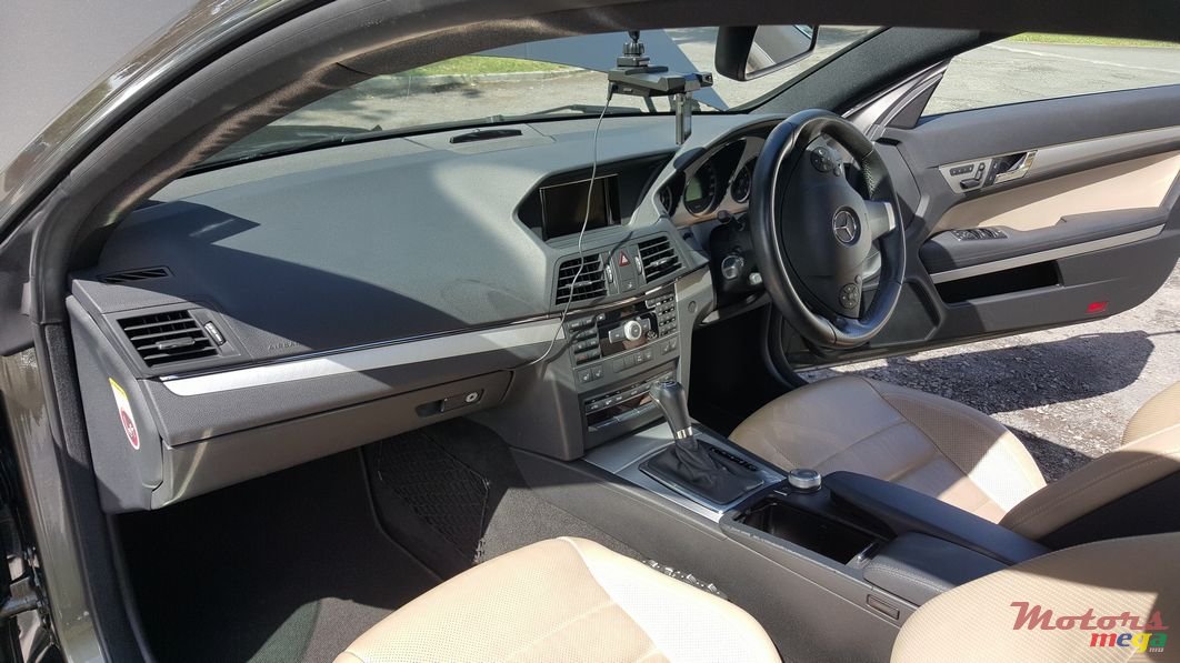 2010' Mercedes-Benz photo #6