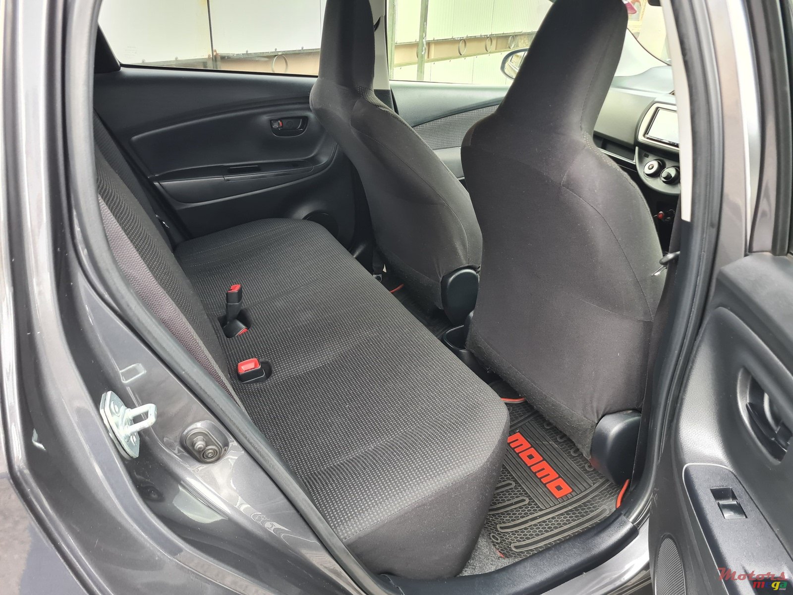 2016' Toyota Vitz Automatic photo #6