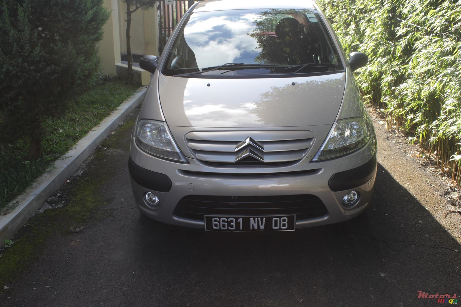 2008' Citroen C3 photo #1