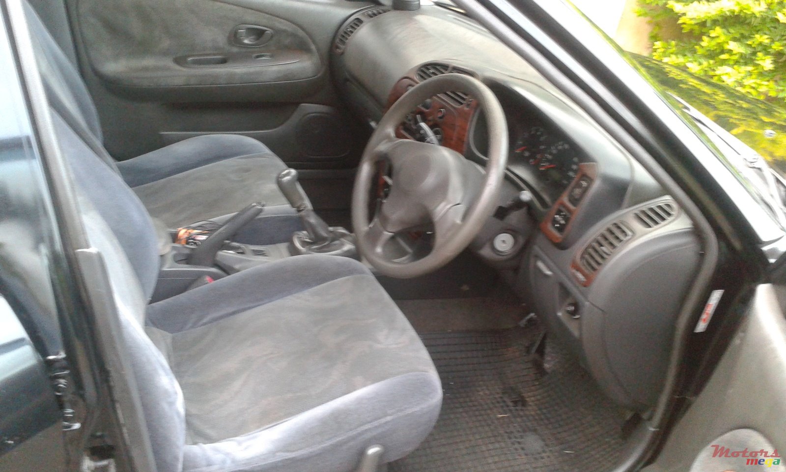 2000' Mitsubishi Lancer photo #6