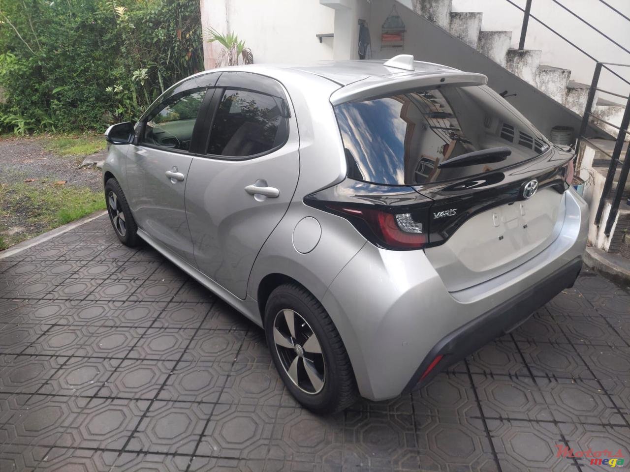 2021' Toyota Yaris photo #4