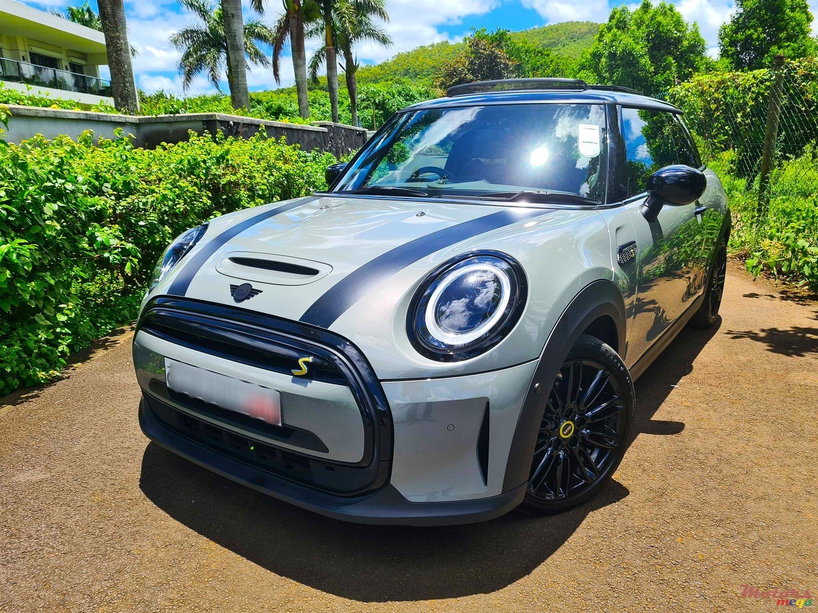 2022' MINI Cooper S photo #5