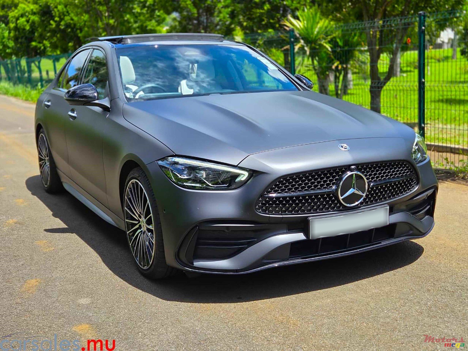 2025' Mercedes-Benz C 180 AMG Ultra 1.5 Mild Hybrid photo #2