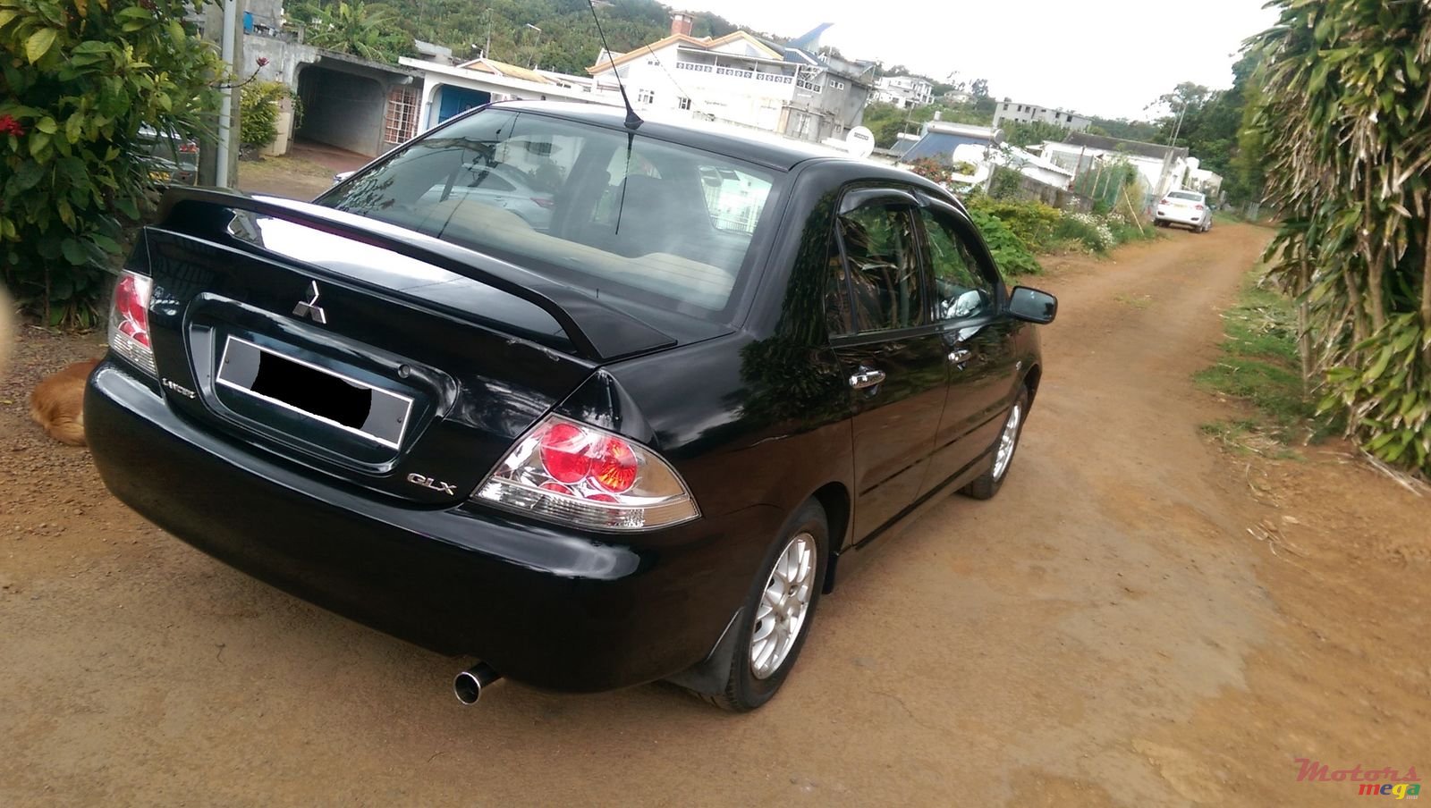 2004' Mitsubishi Lancer photo #3