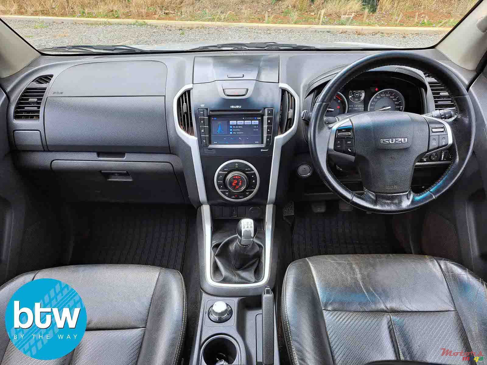 2018' Isuzu D-Max photo #7