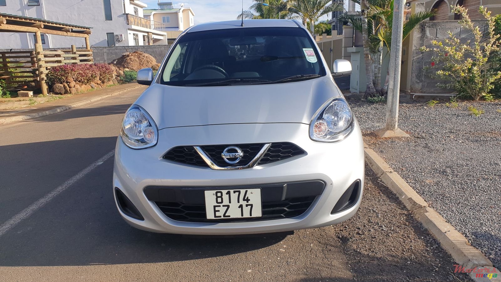 2017' Nissan March photo #1