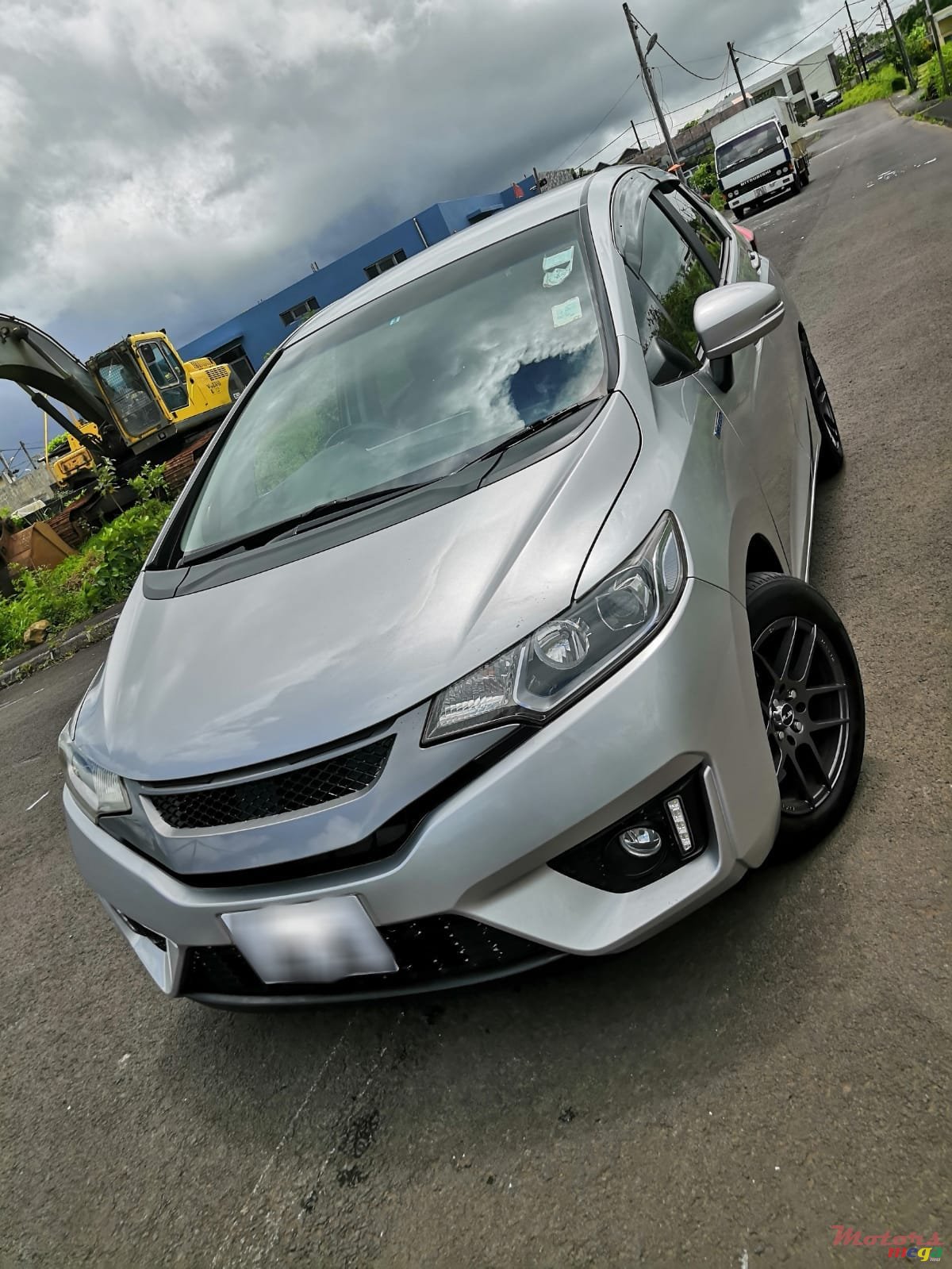 2015' Honda Fit Hybrid L package photo #1