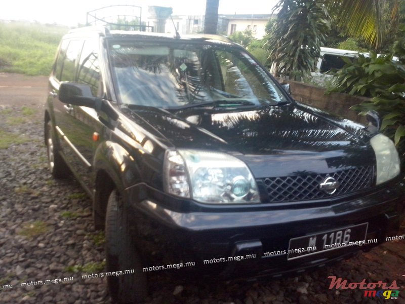 2001' Nissan X-Trail photo #1