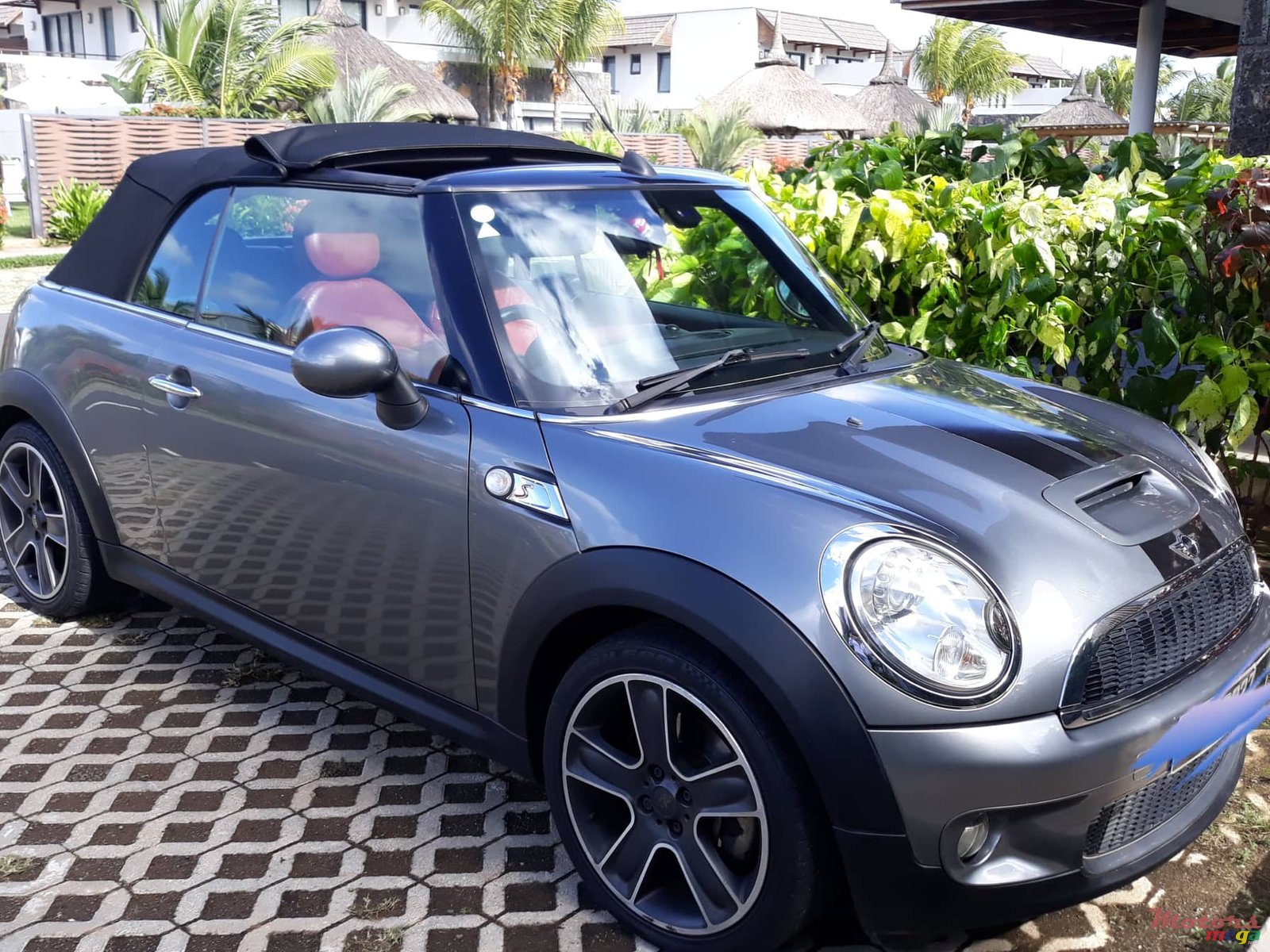 2009' MINI Cooper S covertible photo #4