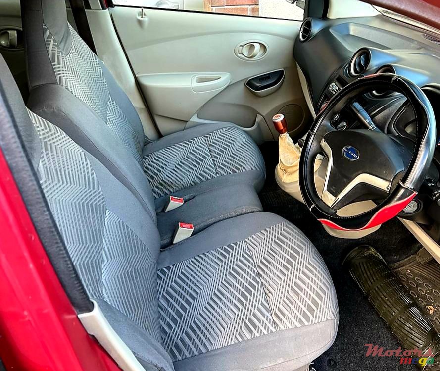 2017' Nissan Datsun Go photo #5