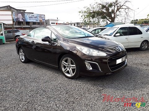 2012' Peugeot 308 photo #7