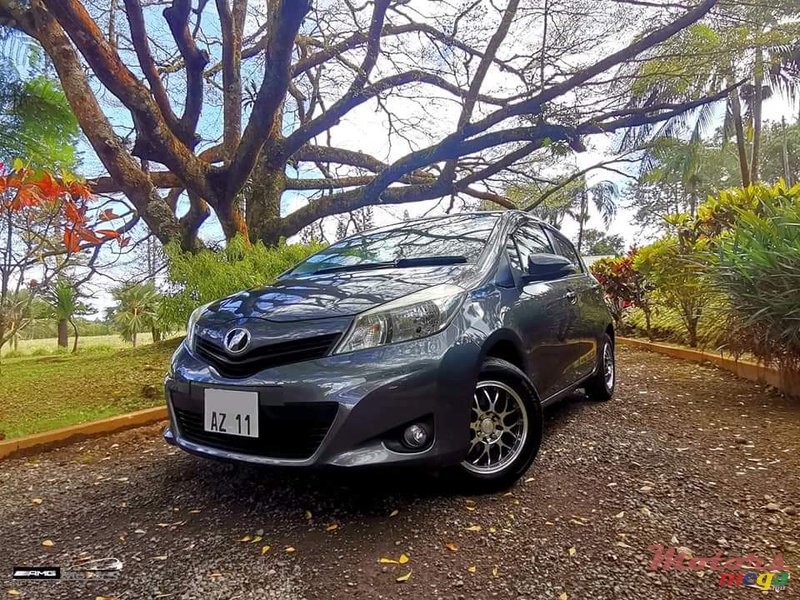 2011' Toyota Vitz photo #1