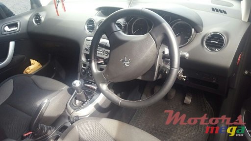 2012' Peugeot 308 1.6L photo #4