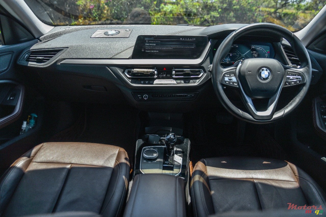 2021' BMW 218 photo #6
