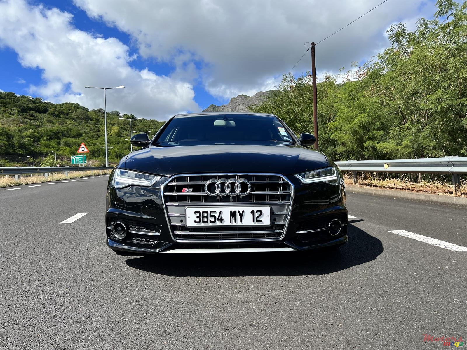 2012' Audi A6 photo #1