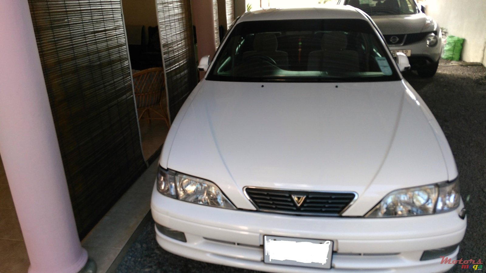 1998' Toyota Vista photo #1