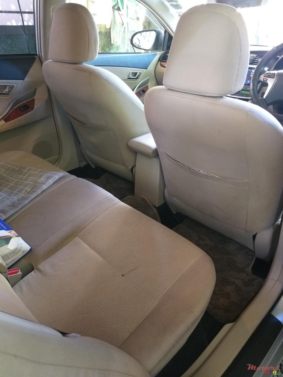 2016' Toyota Premio photo #6