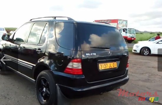 2001' Mercedes-Benz ML 270 photo #2