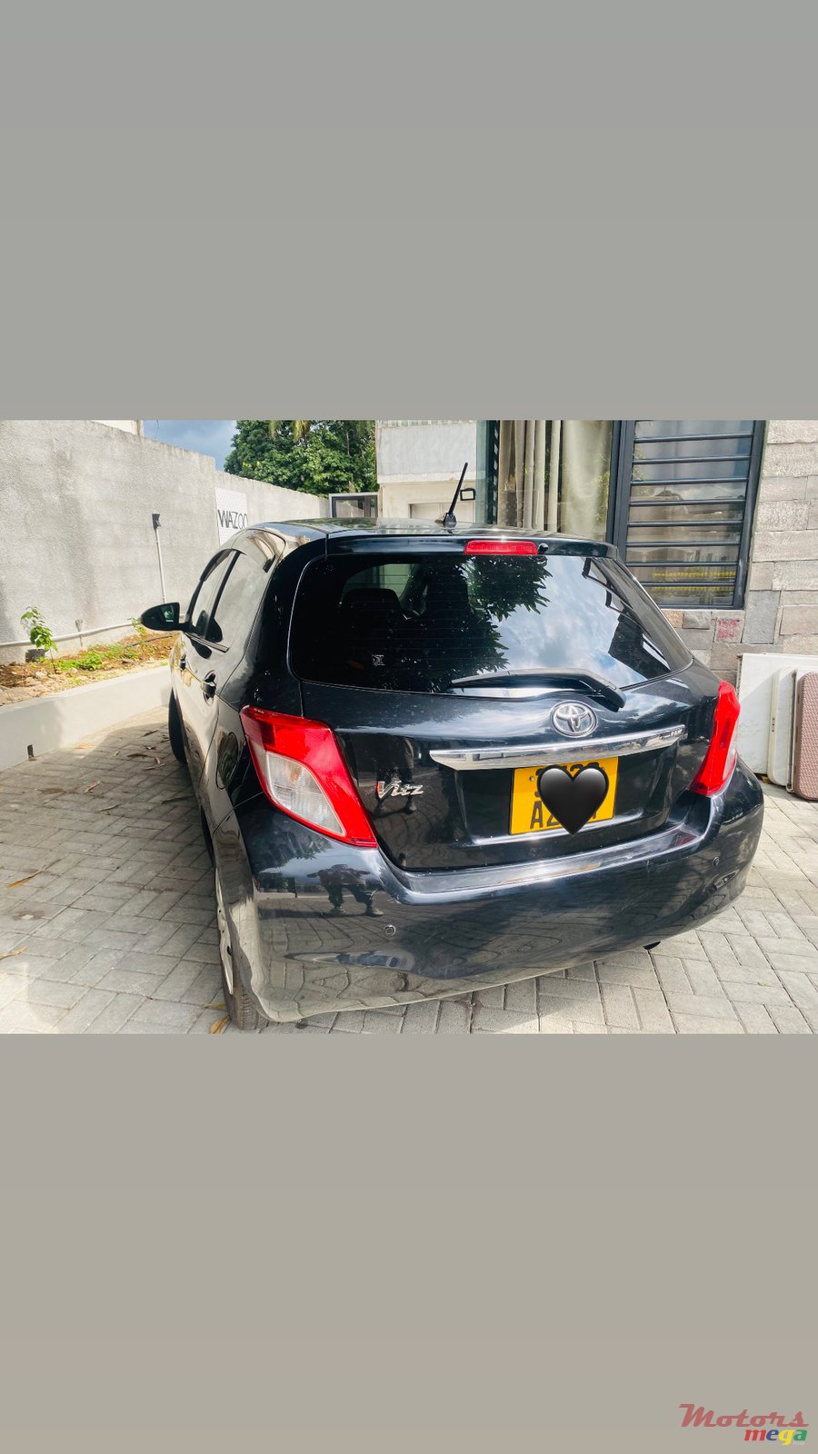 2011' Toyota Vitz Any photo #1