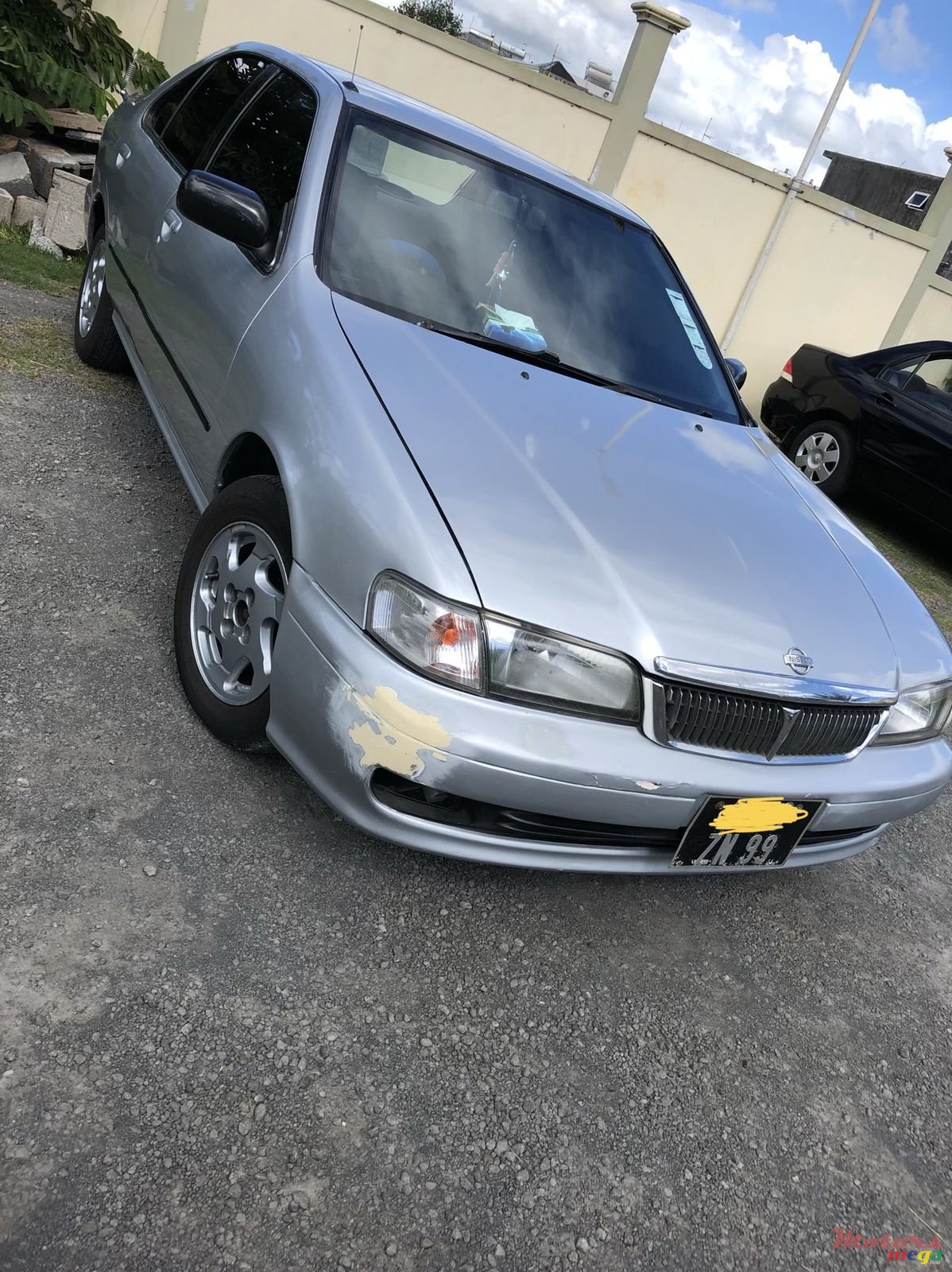 1999' Nissan Sunny photo #1