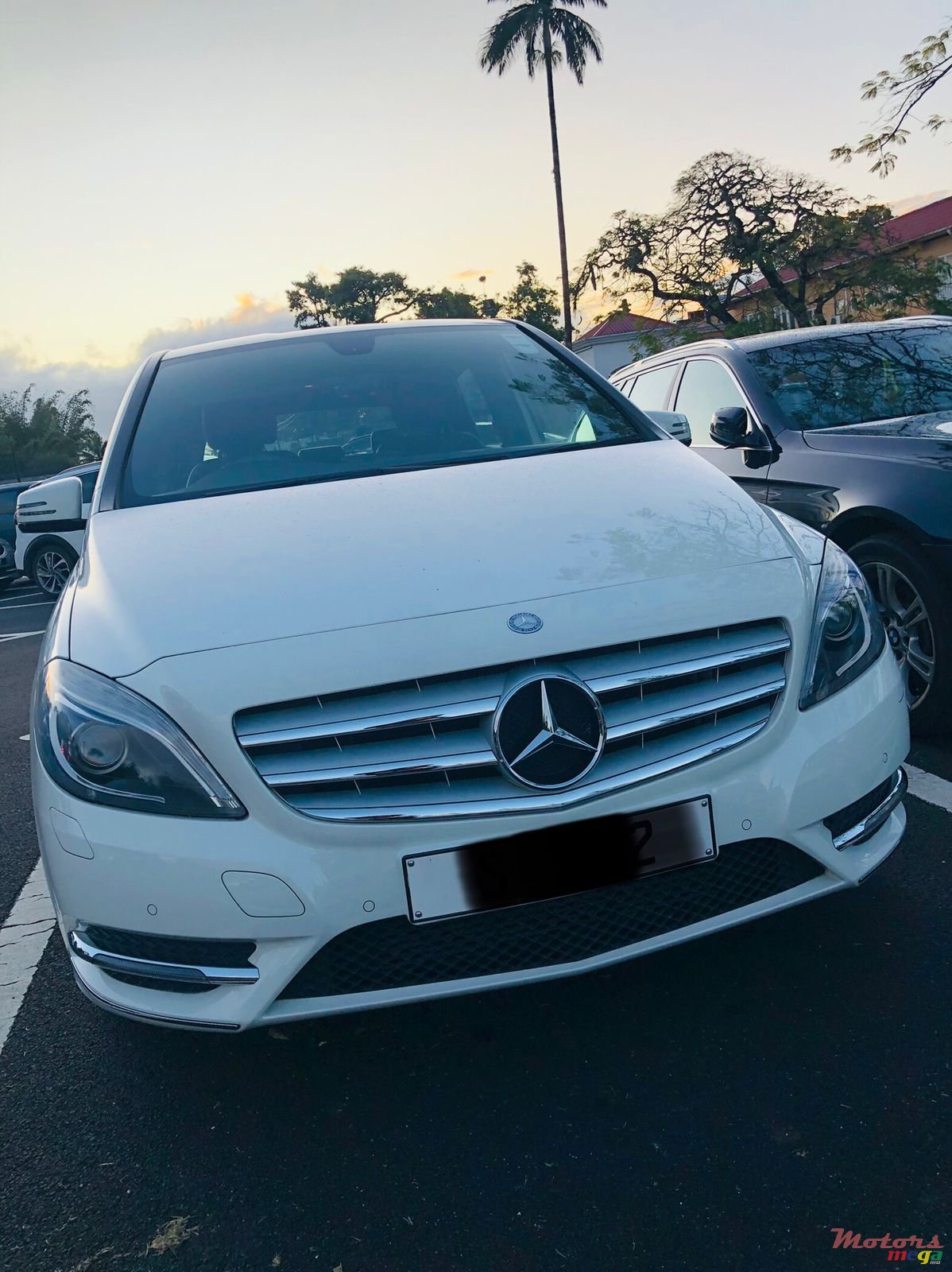 2013' Mercedes-Benz B 180 photo #2