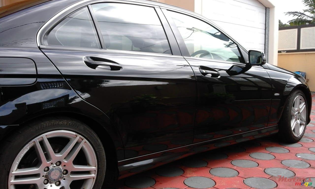 2009' Mercedes-Benz C180 AMG photo #4