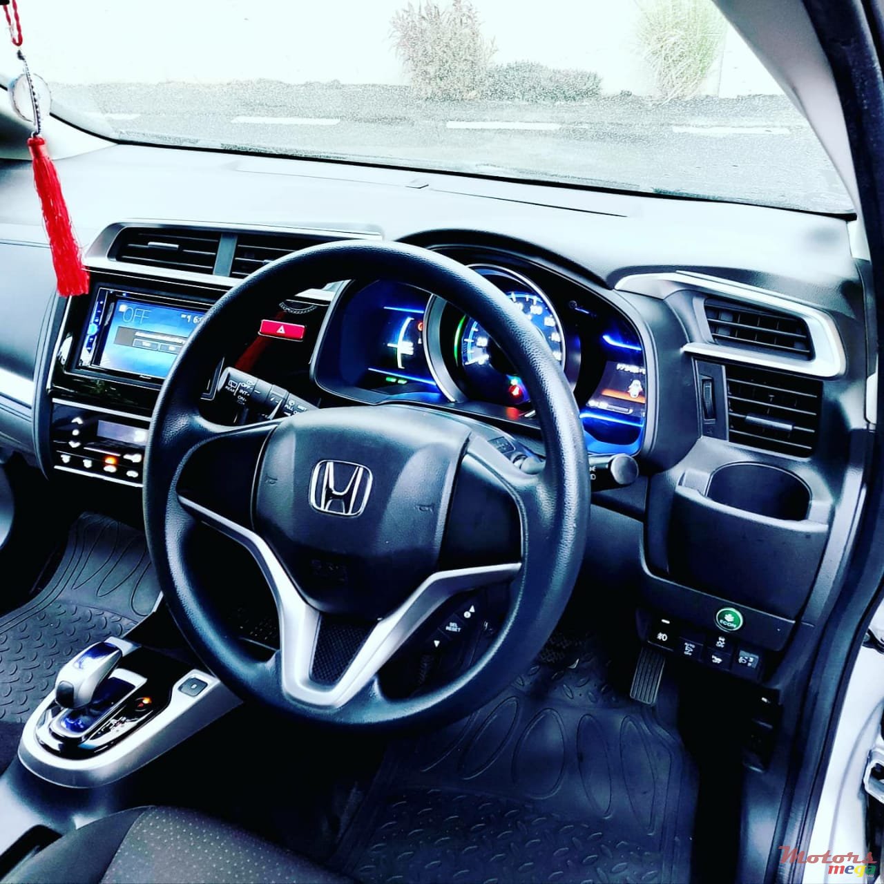 2015' Honda Fit Jant cosmic photo #3