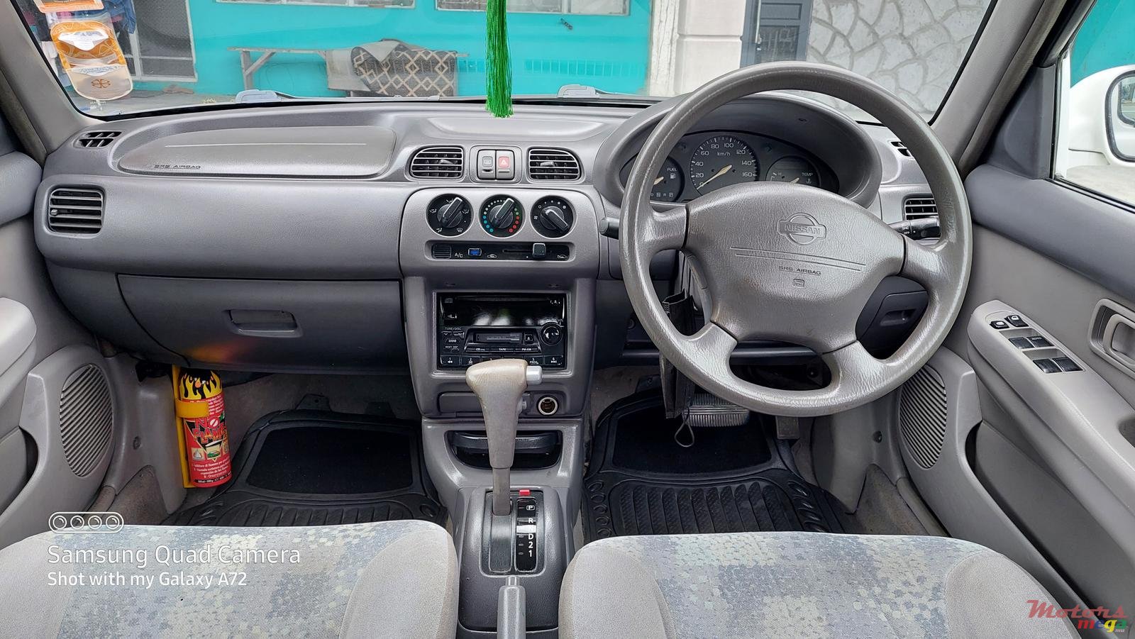 2000' Nissan March photo #5