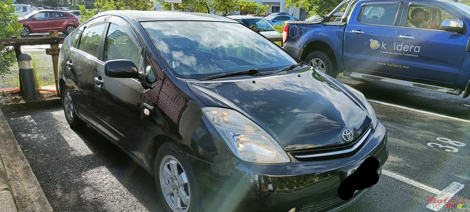 2010' Toyota Prius 1.5 Hybrid Gen 2 photo #2