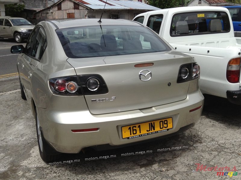 2009' Mazda 3 photo #3