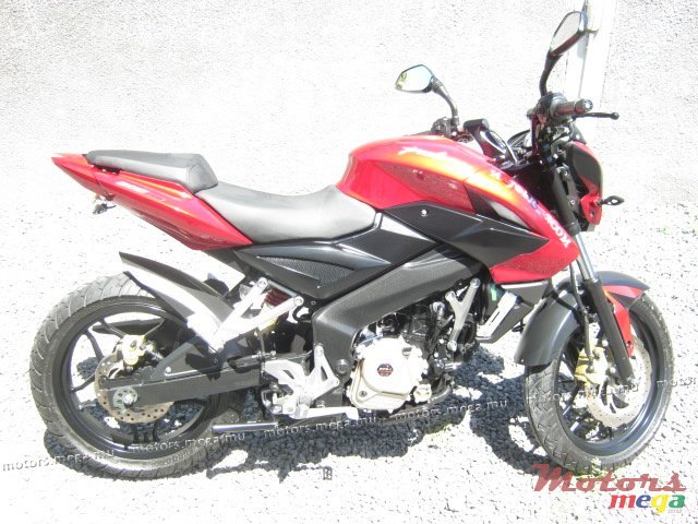 2013' Bajaj photo #1