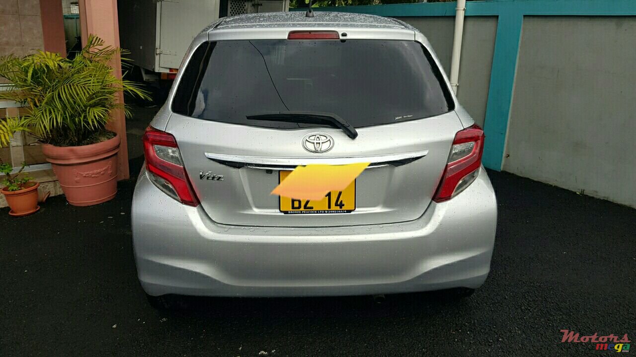 2014' Toyota Vitz 1330cc photo #2