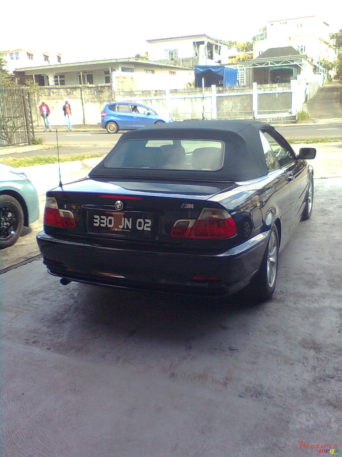 2002' BMW 3 Series Convertible photo #1