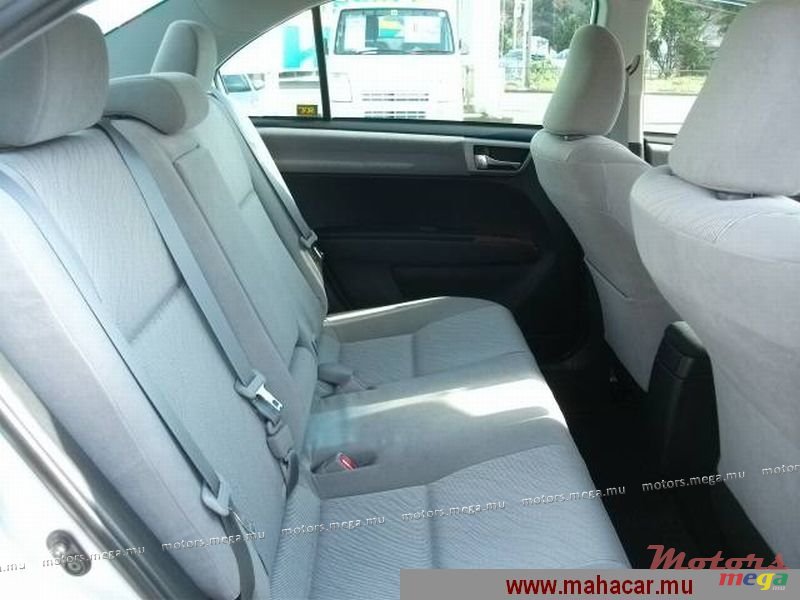 2012' Toyota Corolla Luxel photo #5