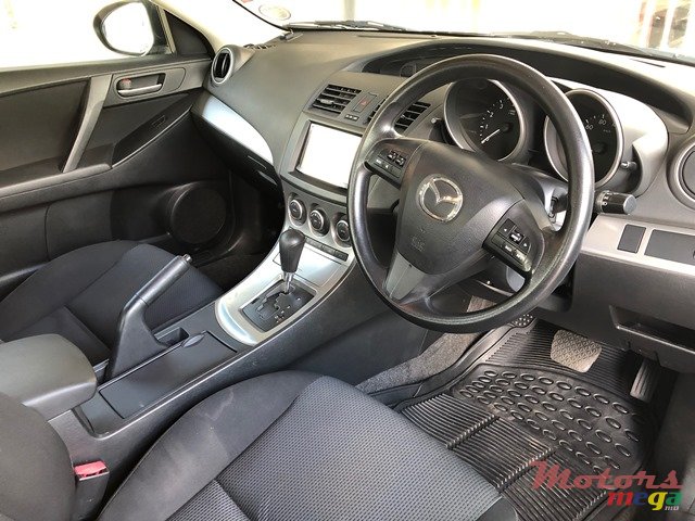 2011' Mazda Axela Sports Filter photo #7