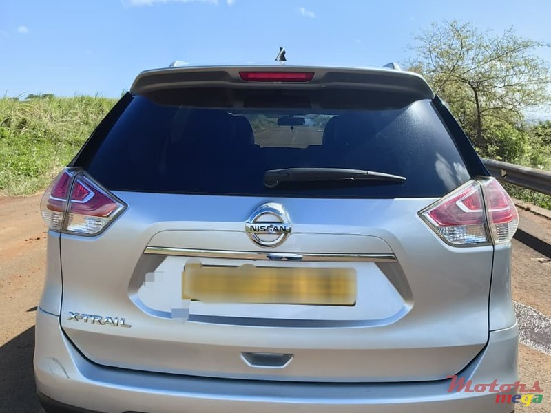 2015' Nissan X-Trail photo #5