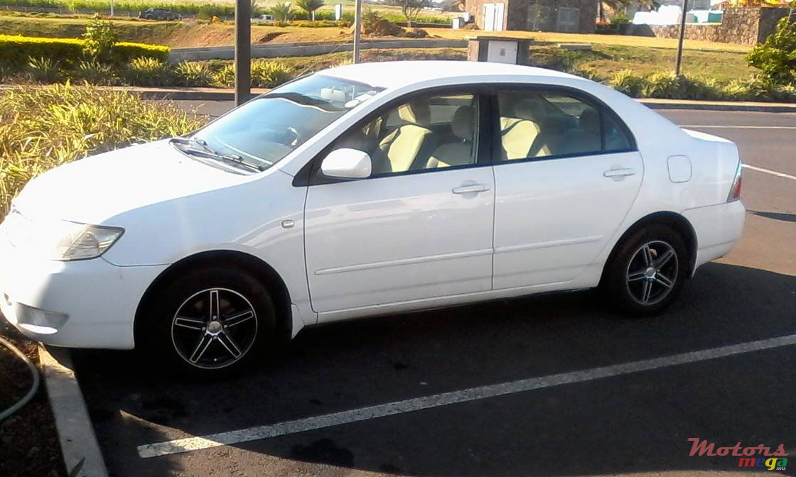 2005' Toyota Corolla photo #1