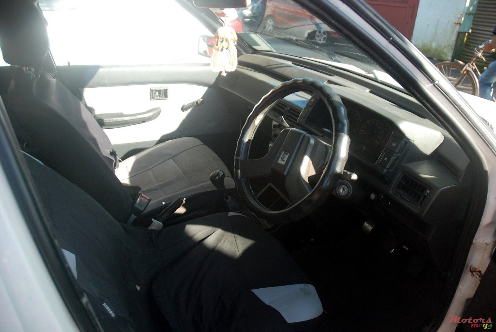 1992' Proton Saga photo #3