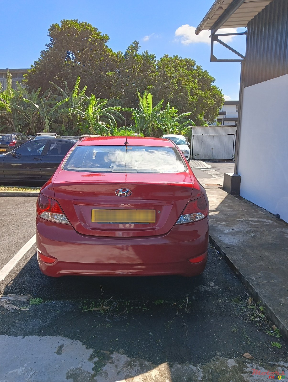2012' Hyundai Accent photo #2