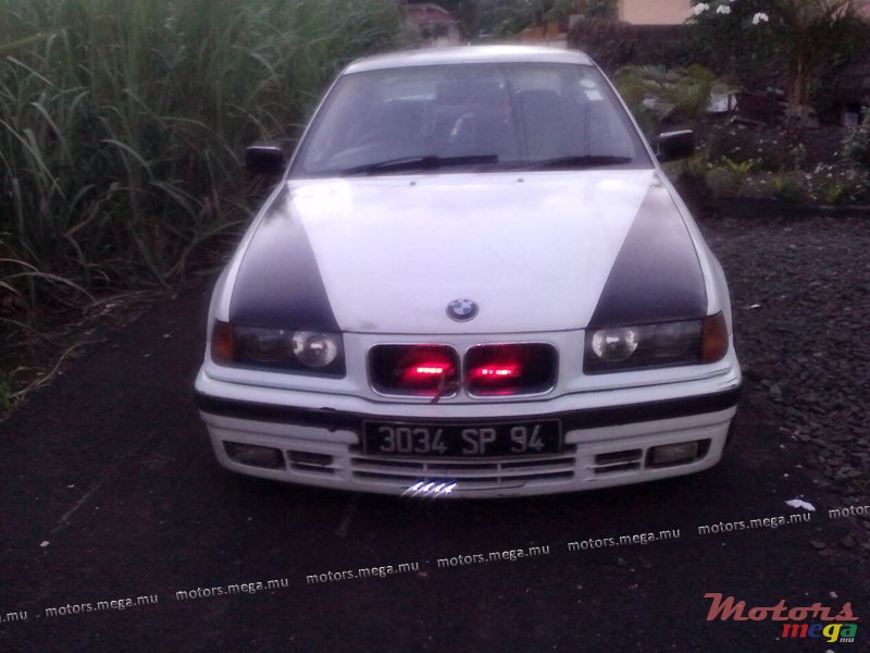 1994' BMW 3 Series photo #1