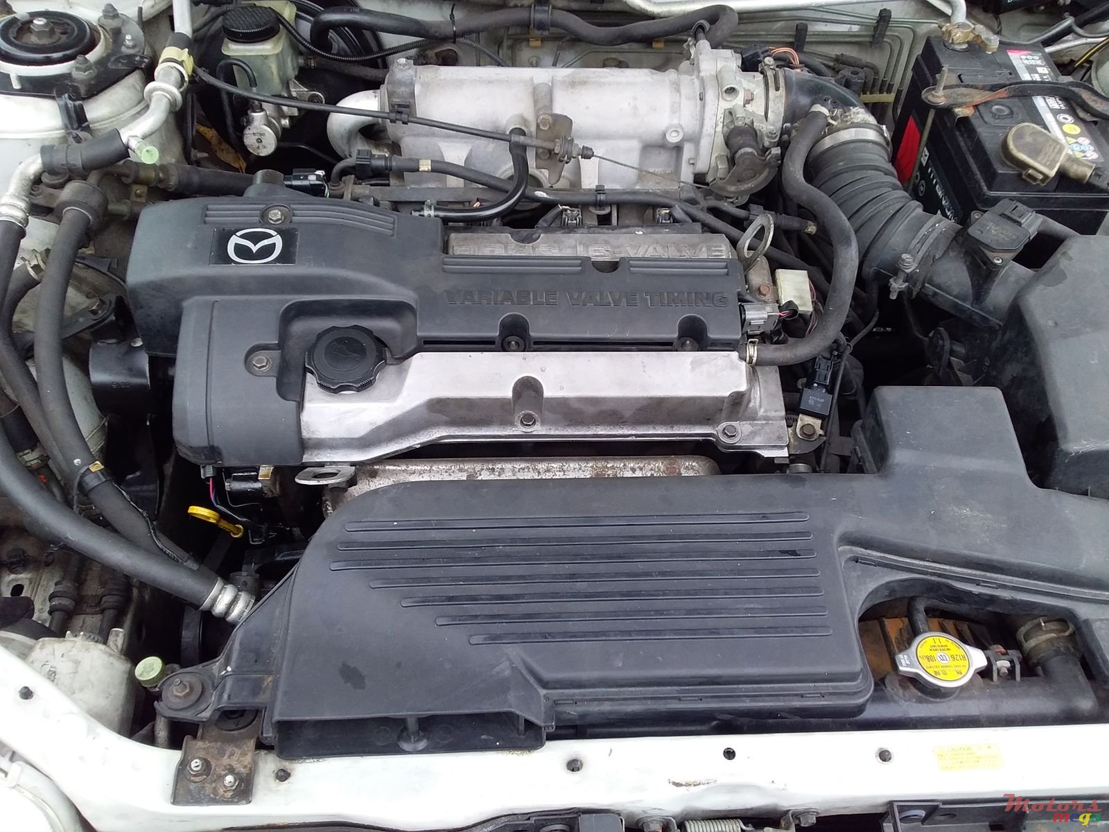 1999' Mazda 323 photo #3