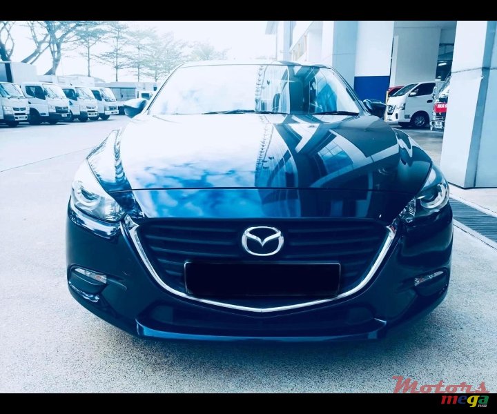 2017' Mazda 3 photo #1