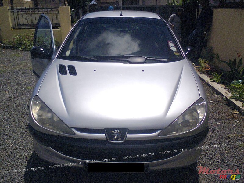 1999' Peugeot 206 photo #1