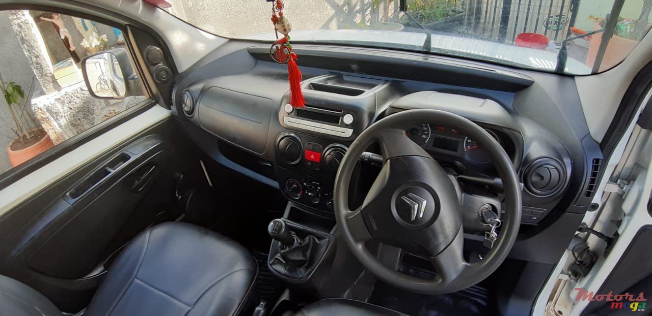 2015' Citroen Nemo photo #6