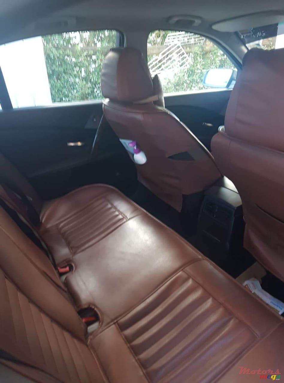 2004' BMW 520 E60 photo #3