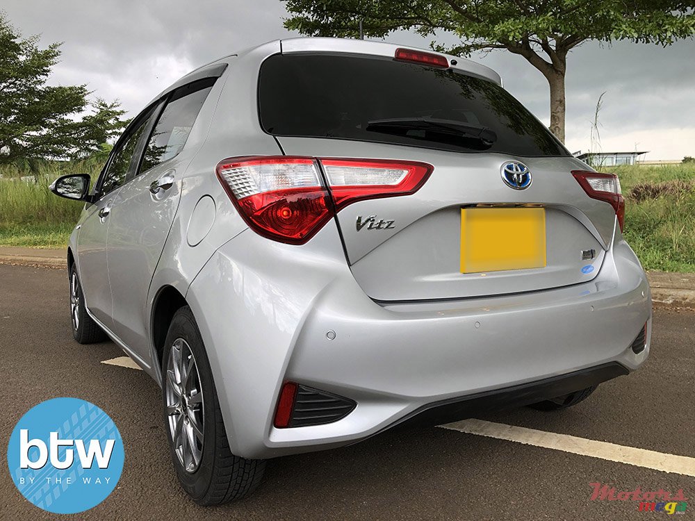 2020' Toyota Vitz photo #3