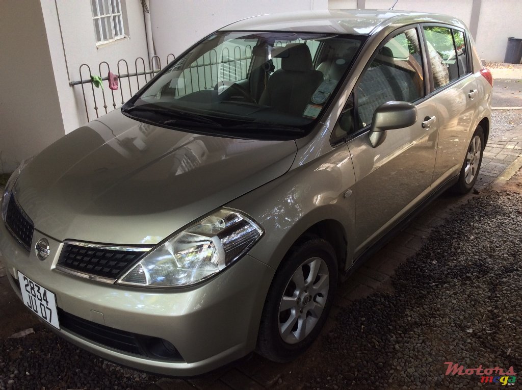 2007' Nissan Tiida photo #5