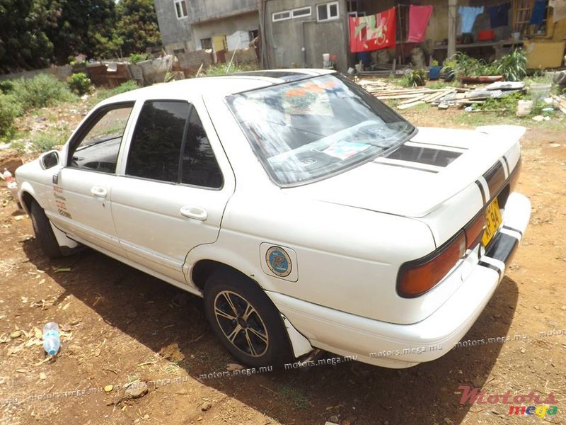 1994' Nissan Sentra photo #2